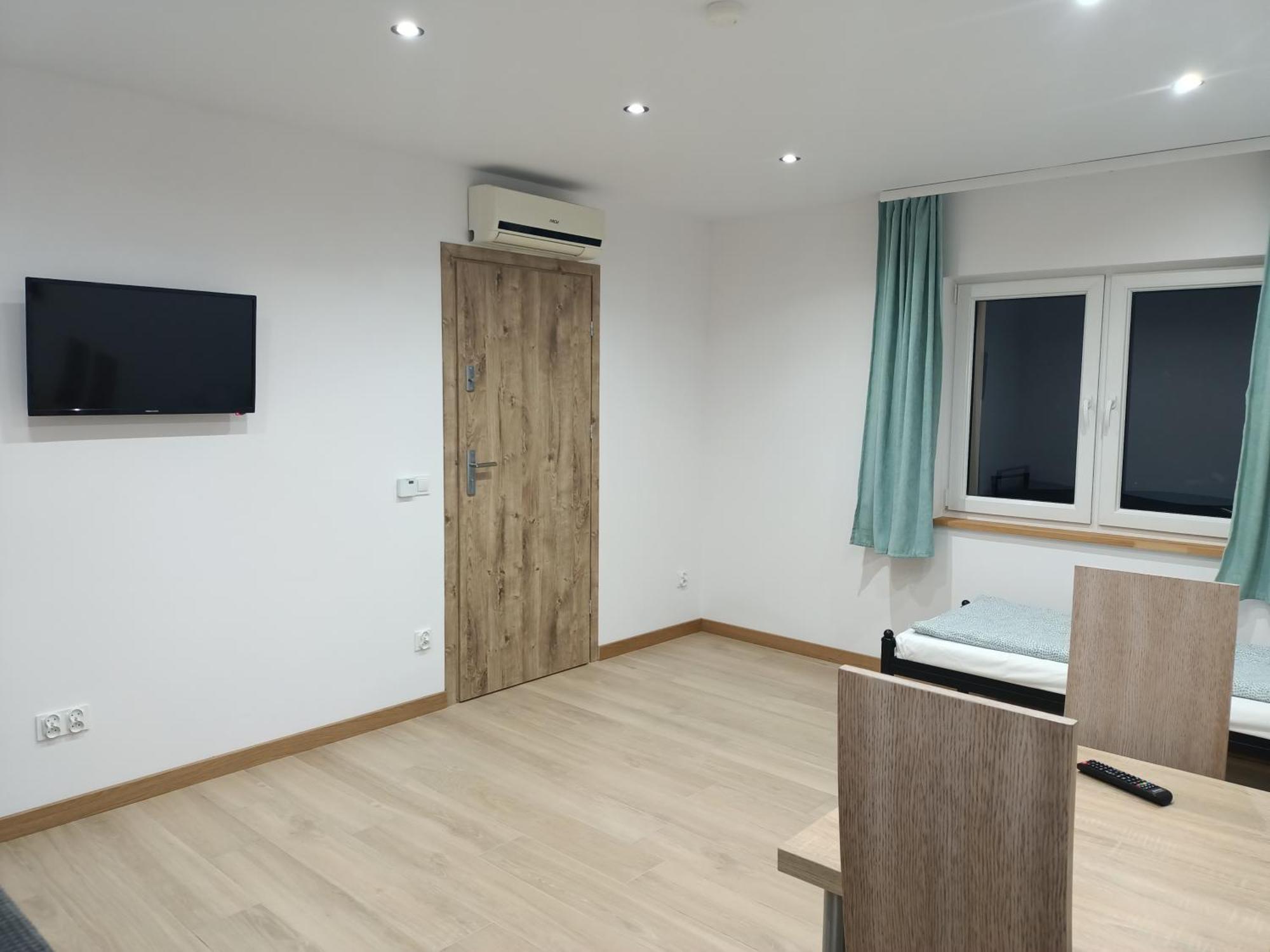 Ferienwohnung Letnia Oaza "Akacja" Sobienie Jeziory Exterior foto